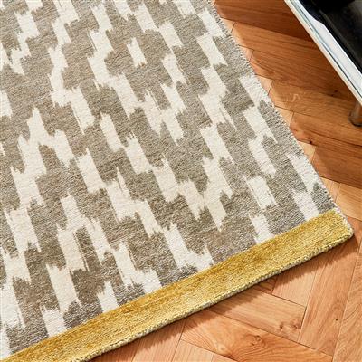 SL-23604: Carpet printed on wool