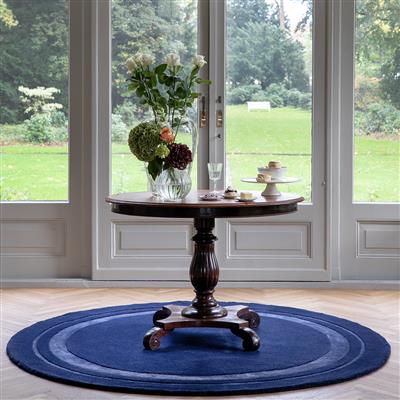 LA-81808: LAURA ASHLEY rug in tufted wool