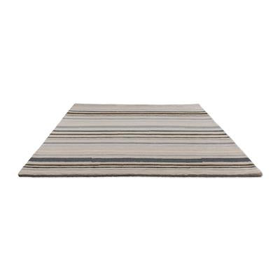 DO-89904 : Tapis en laine tuftée