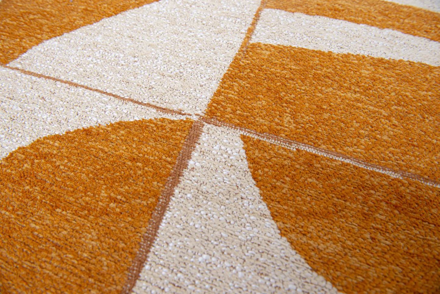 PA-501 : Jacquard Carpet