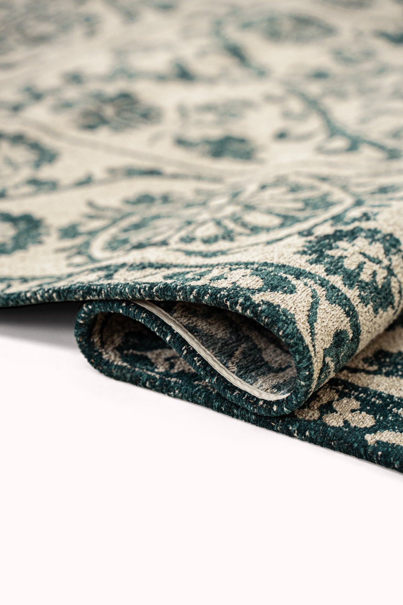 SZ-301 : Jacquard Rug
