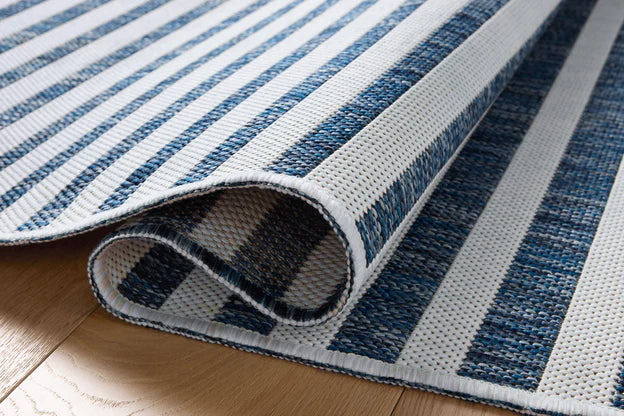 EA-301: Reversible indoor/outdoor rug