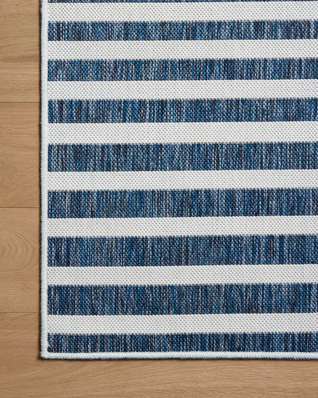 EA-301: Reversible indoor/outdoor rug