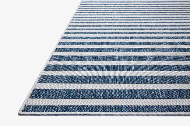 EA-301: Reversible indoor/outdoor rug