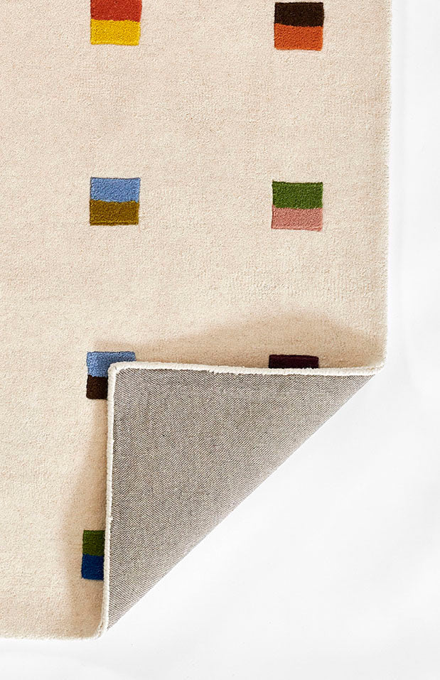 FO-101: Tufted wool rug