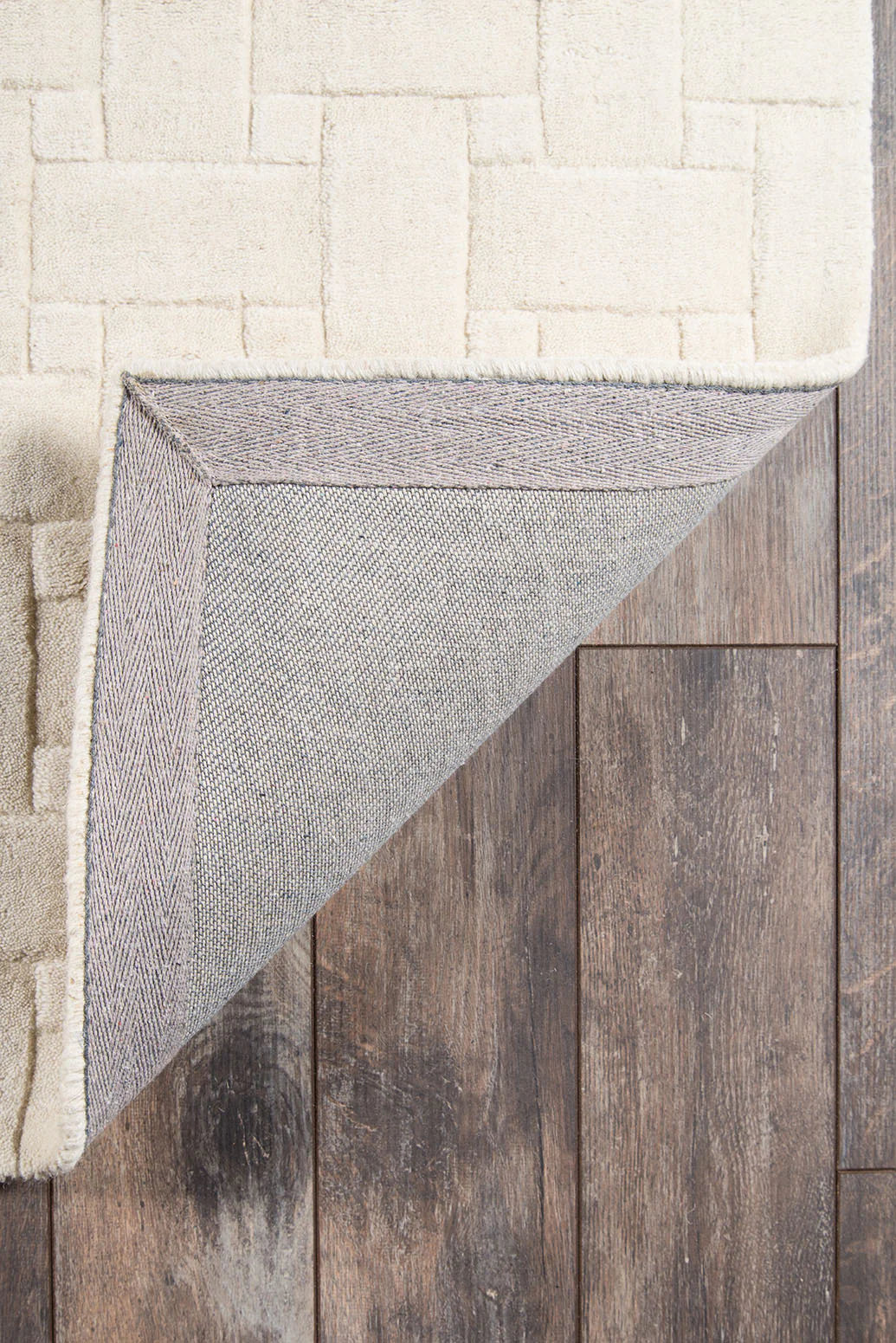 MT-101 : Tapis en laine tuftée