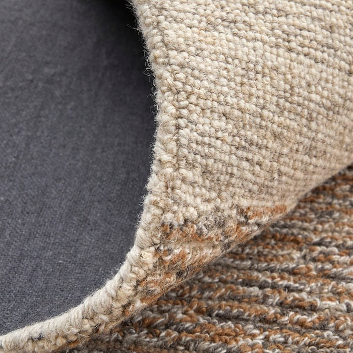 PL-101 : Tapis en laine tuftée