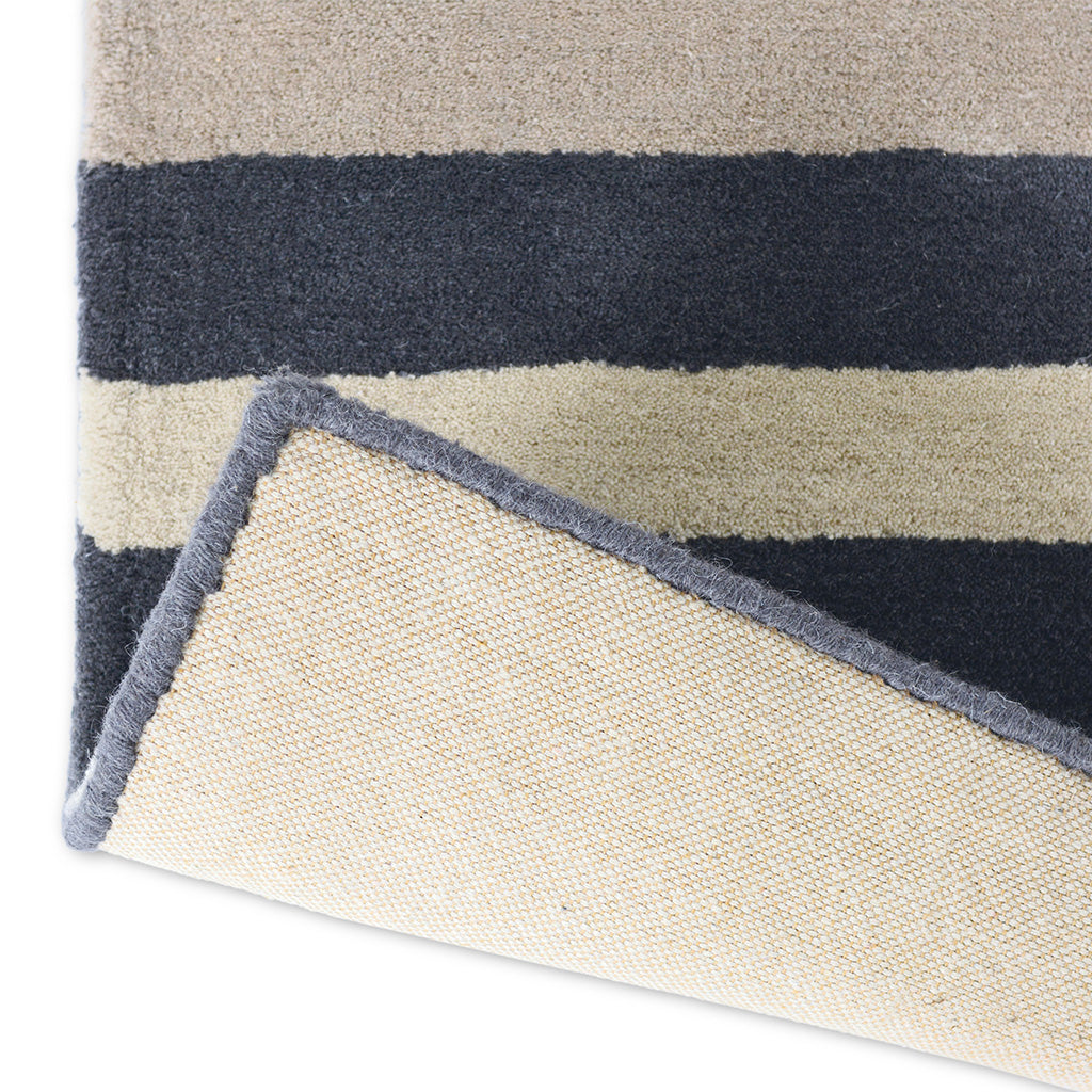 HA-40404 : Tapis en laine tuftée