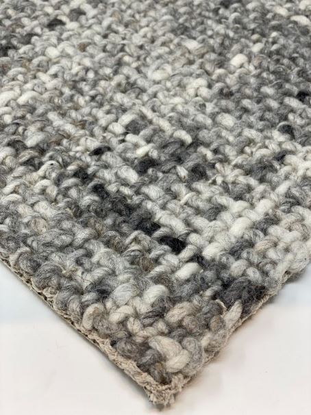 WE-101: Hand-knotted wool rug