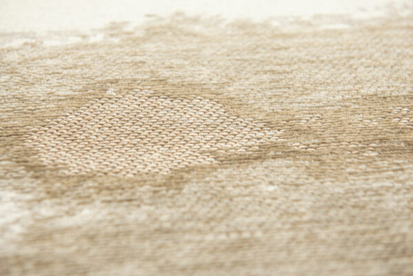 LI-401 : Tapis Christian Fischbacher en Jacquard