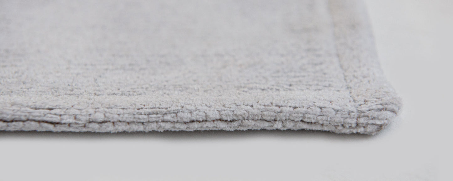 LI-401 : Tapis Christian Fischbacher en Jacquard