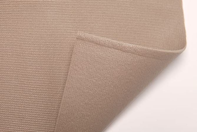 Sous-tapis antidérapant matelassé
