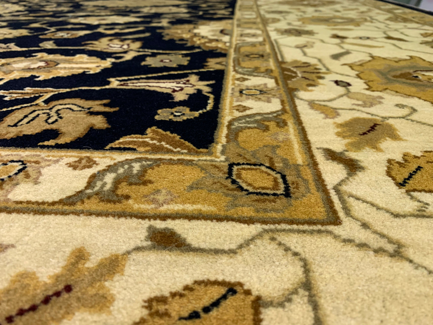 Tapis classique en laine - noué main