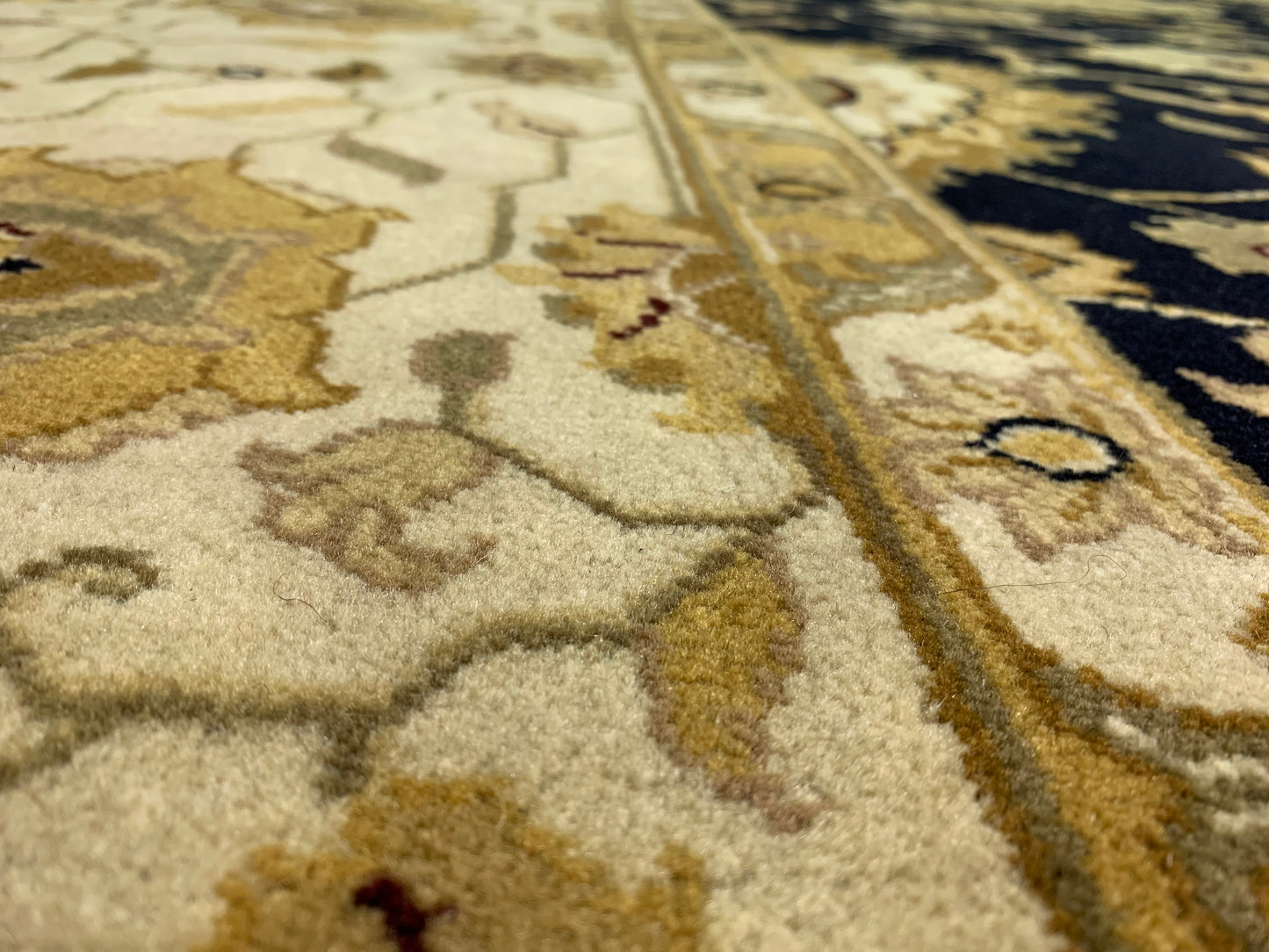 Tapis classique en laine - noué main