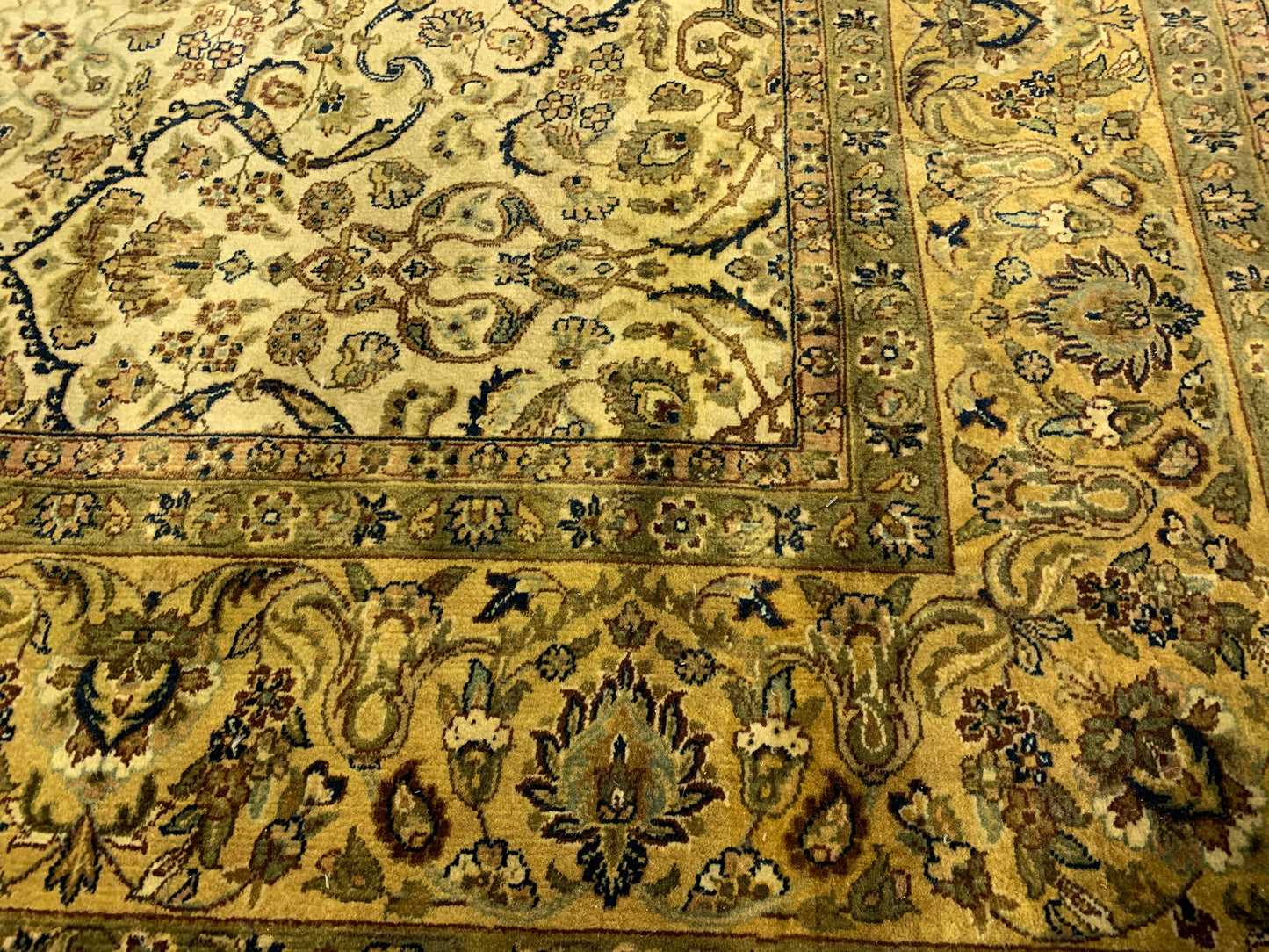 Tapis classique en laine - noué main