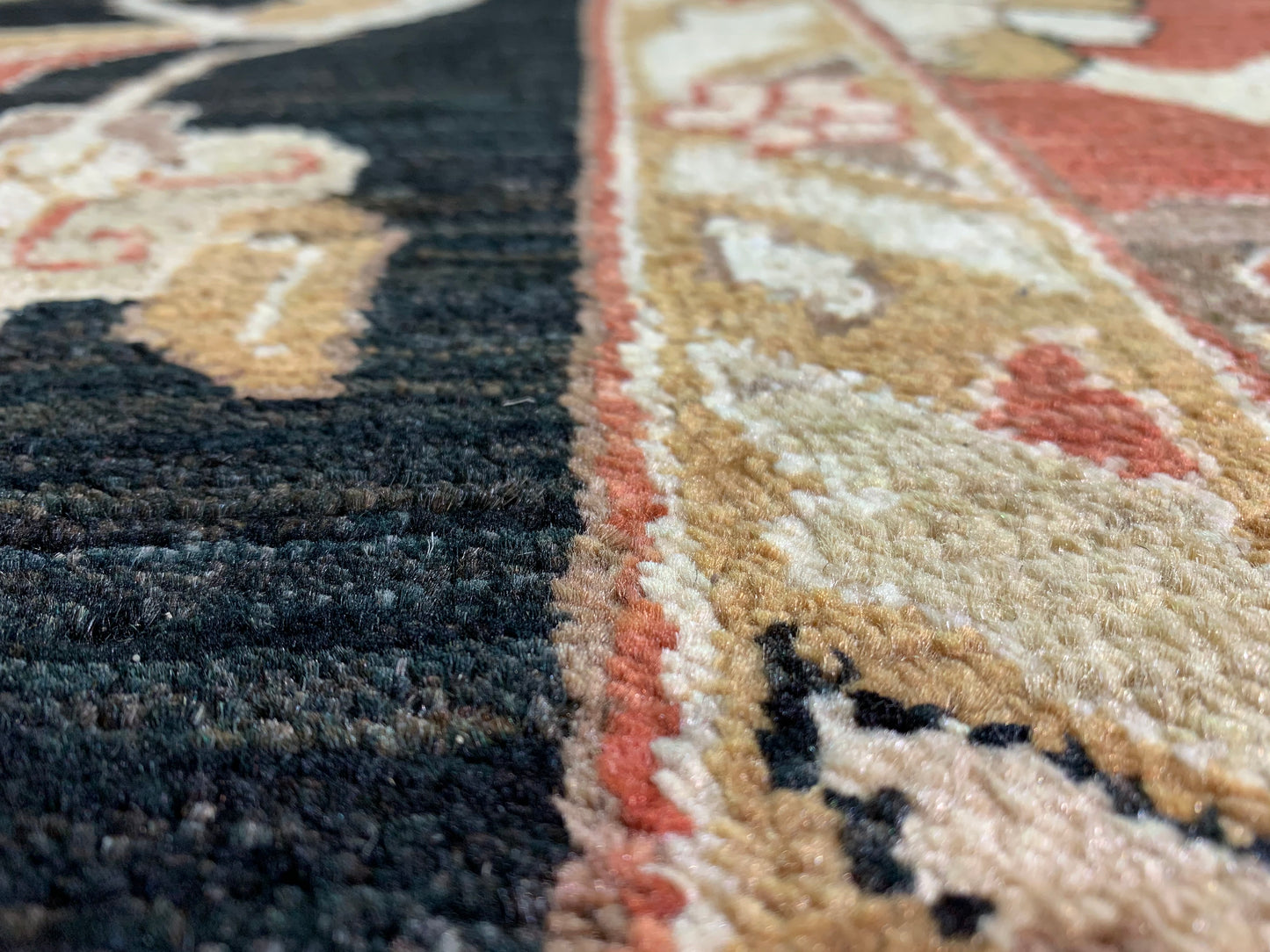 Tapis classique en laine - noué main