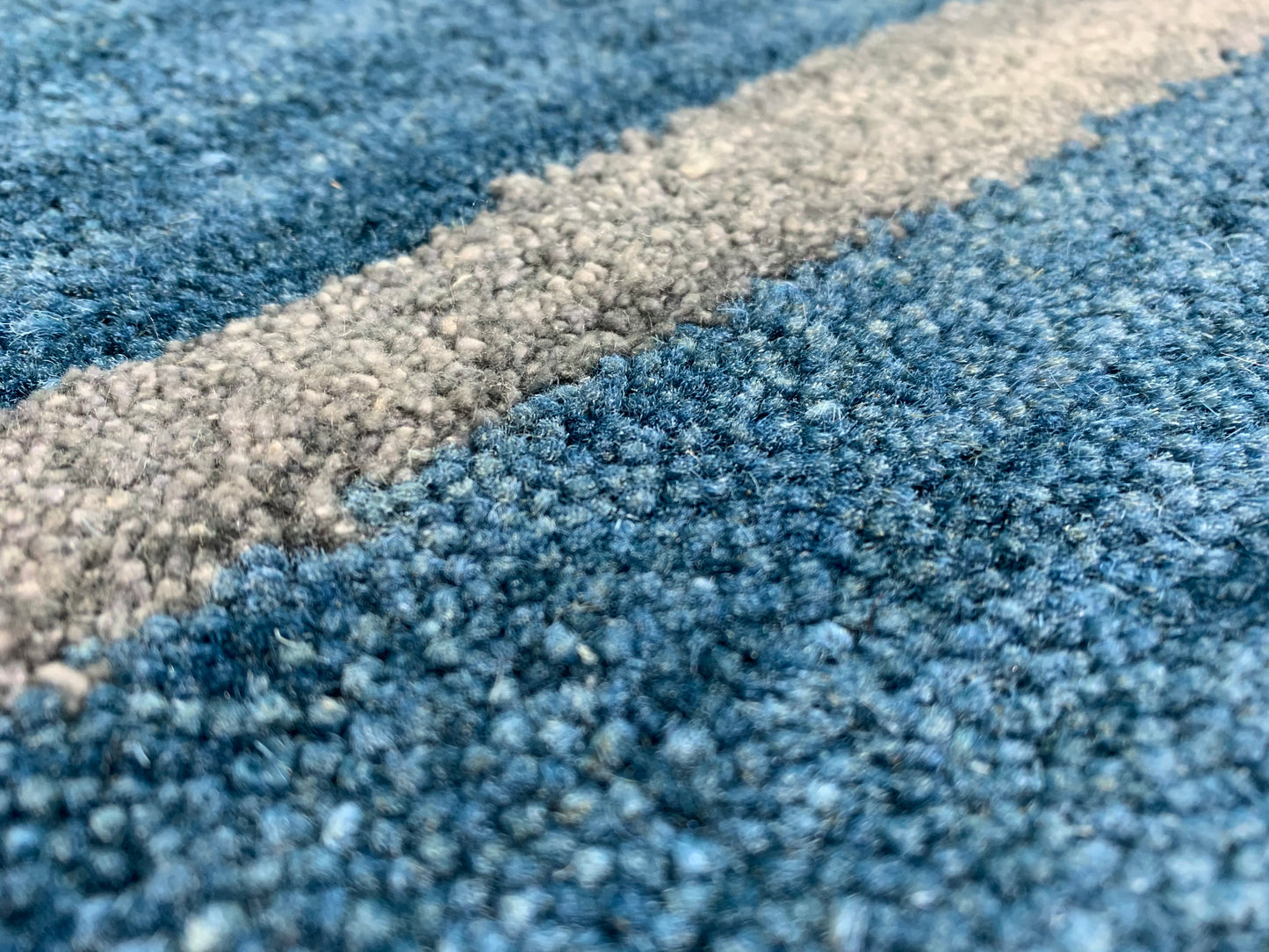 Tapis à rayures en laine - noué main