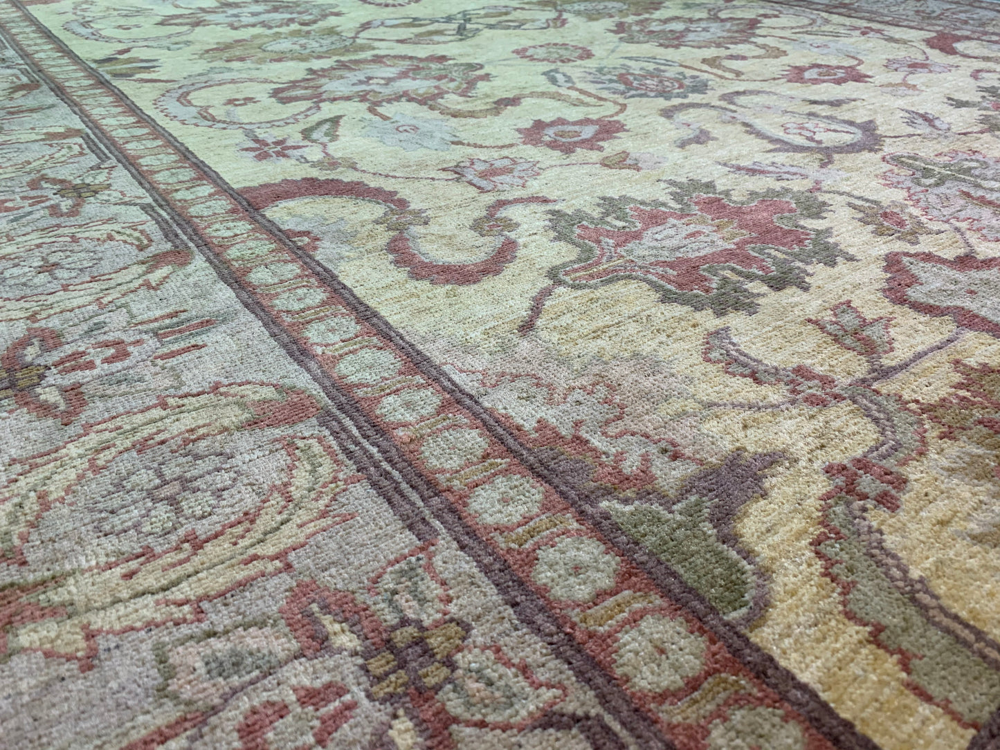 Tapis classique en laine - noué main