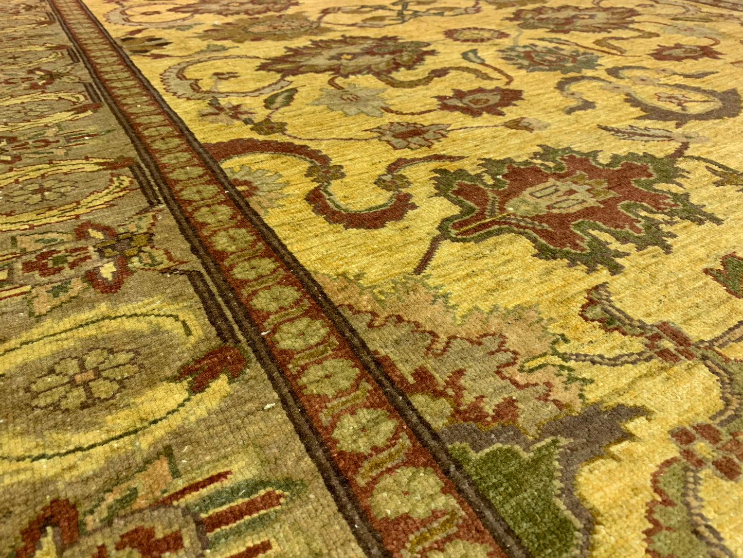 Tapis classique en laine - noué main