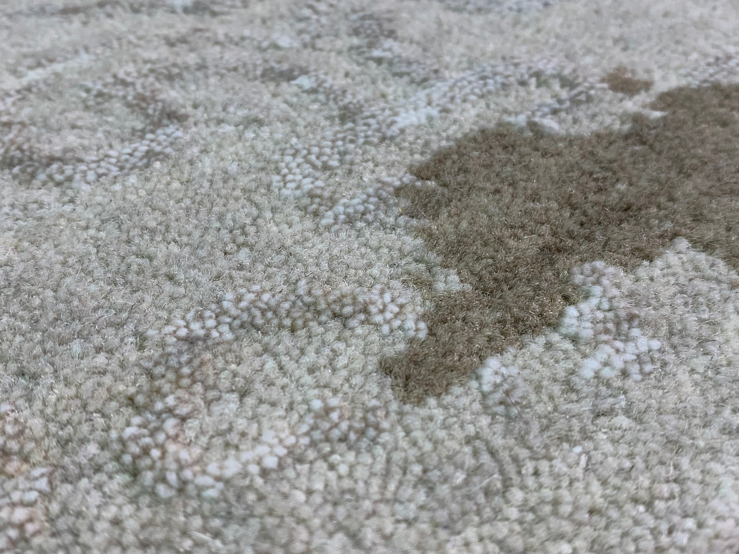 Tapis contemporain en laine et bambou