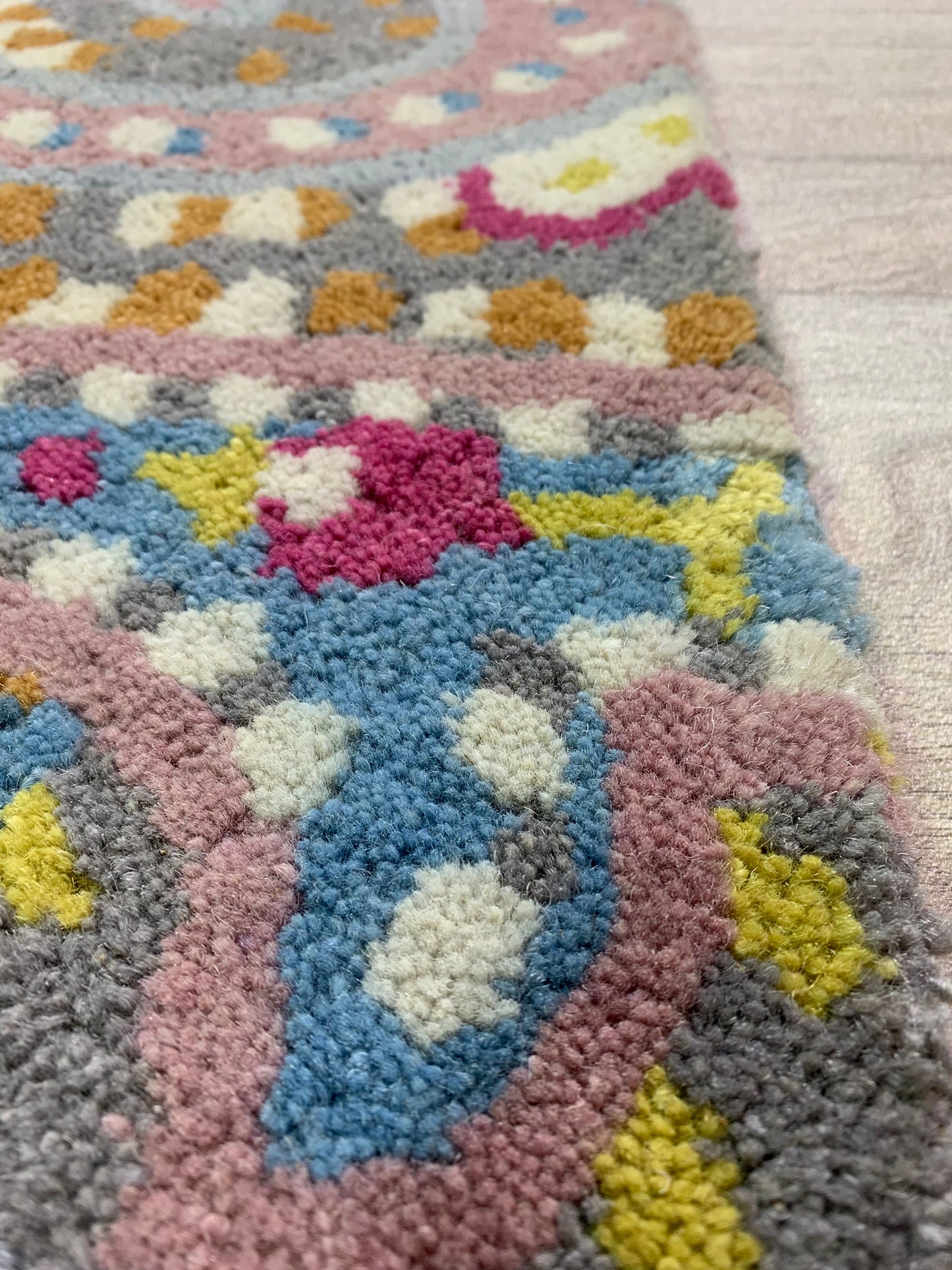 Tapis paisley coloré - Laine tuftée