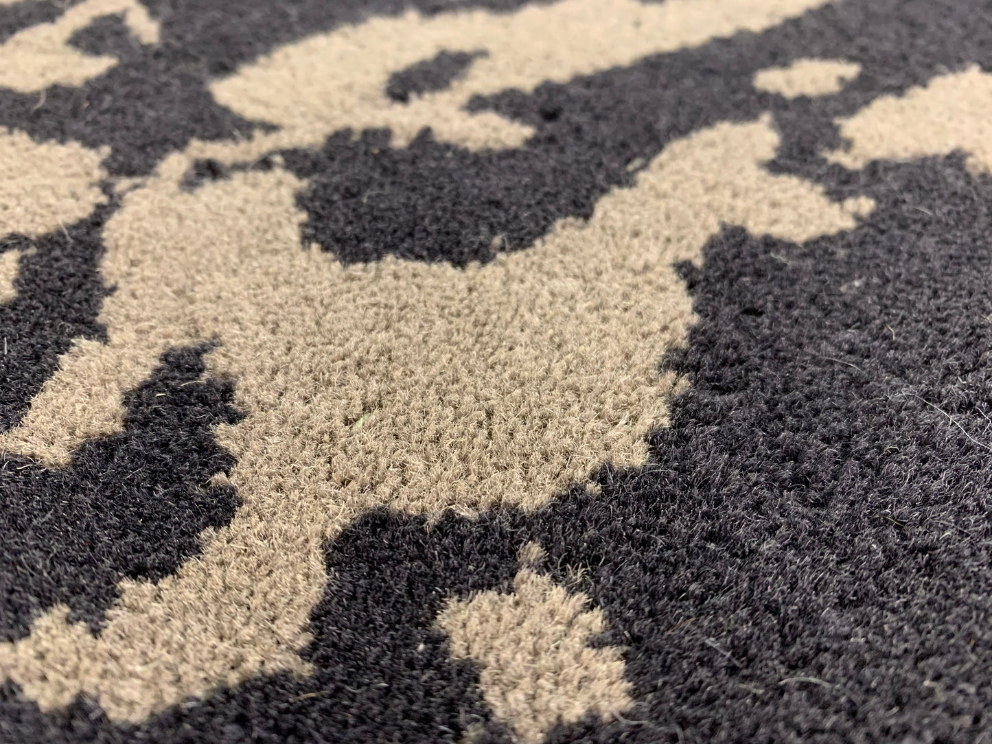Tapis contemporain en laine tuftée