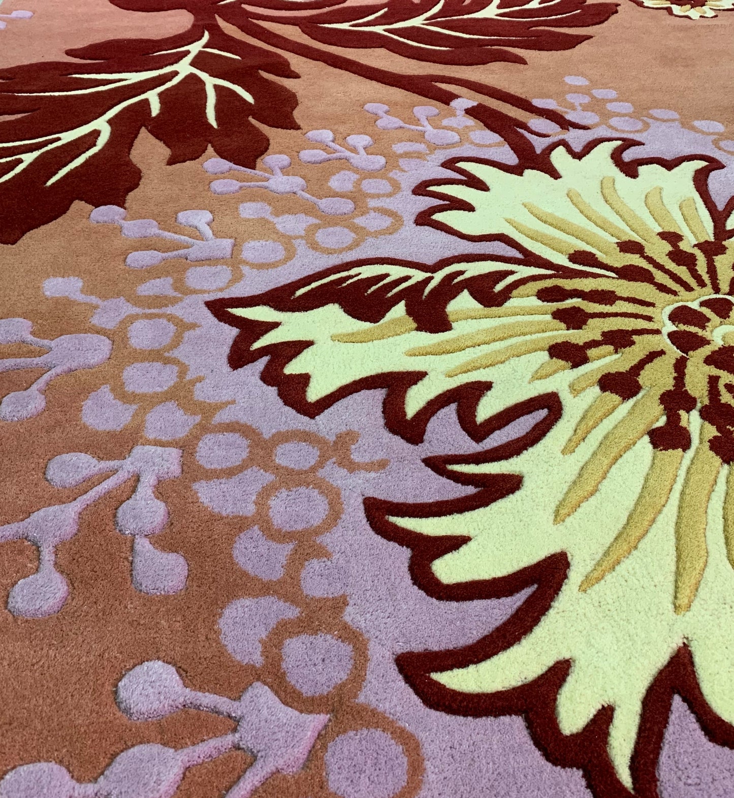 Tapis fleural en laine tuftée