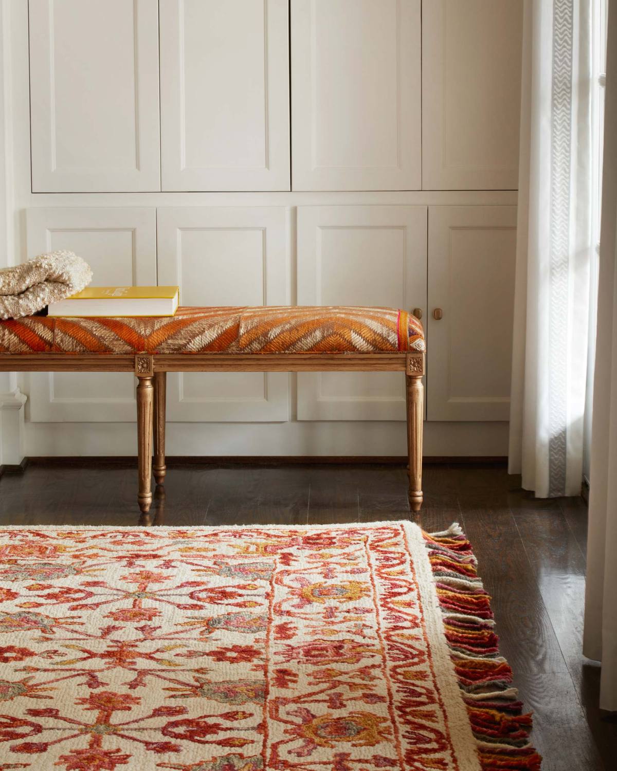 ZR-601: Wool rug - hand knotted