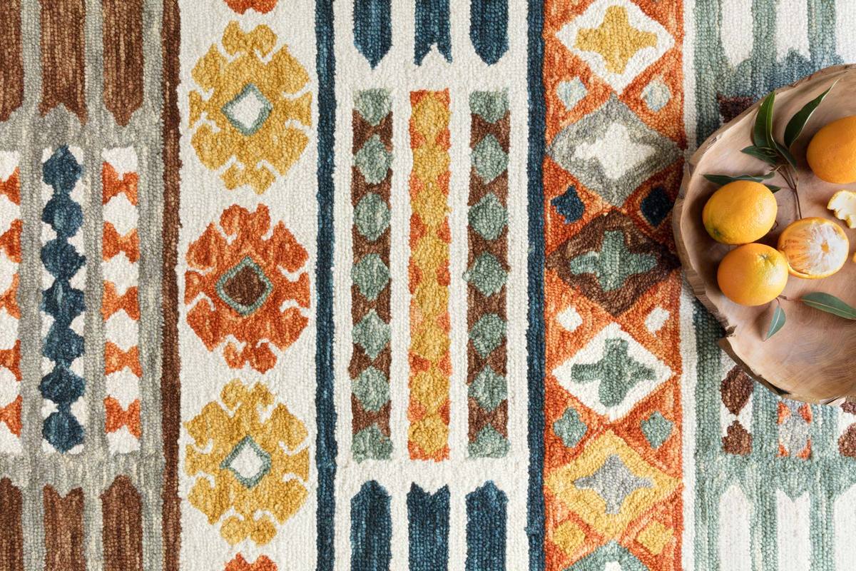 ZR-801: Wool rug - hand knotted