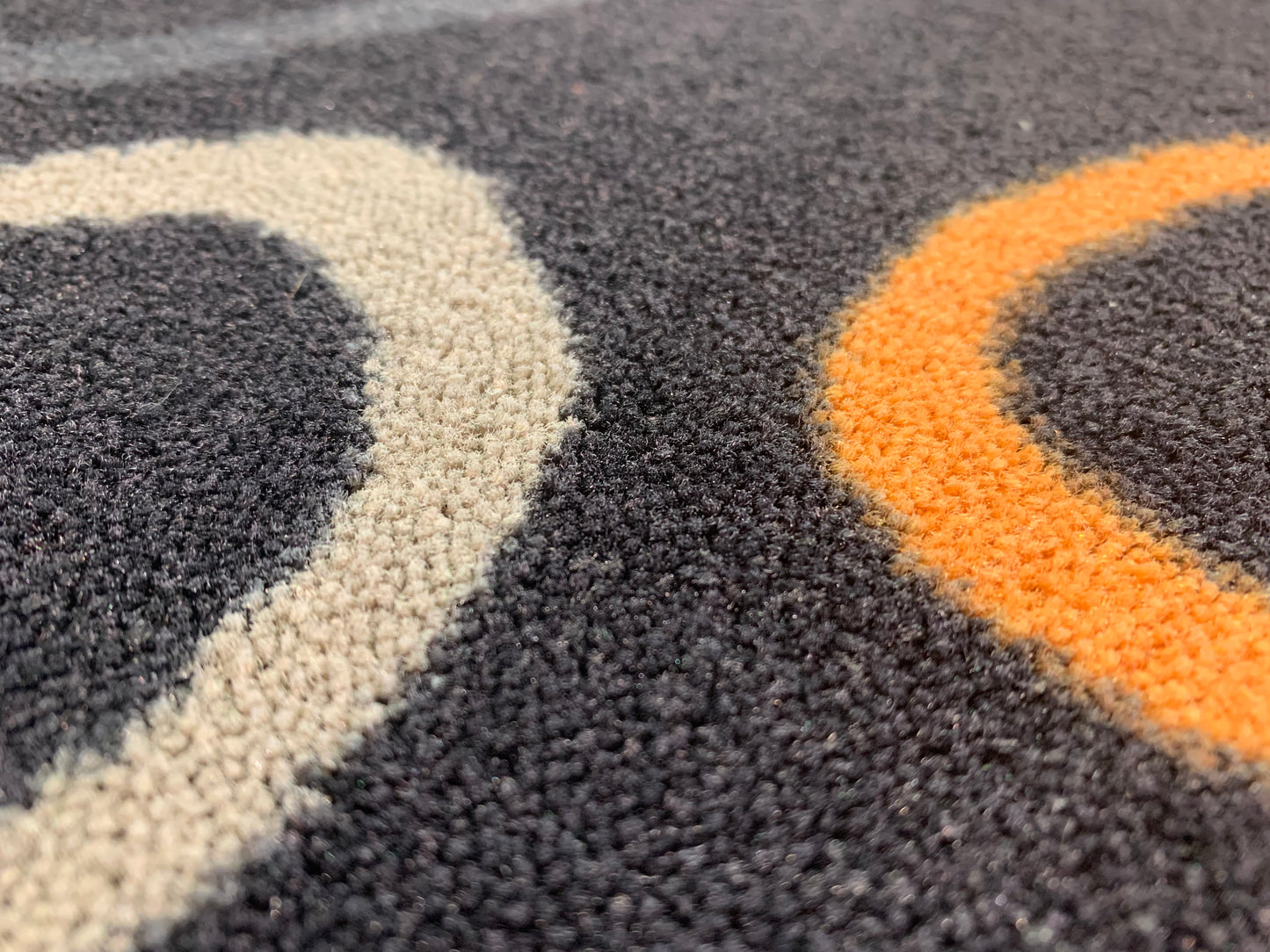 Tapis carré à motifs ronds