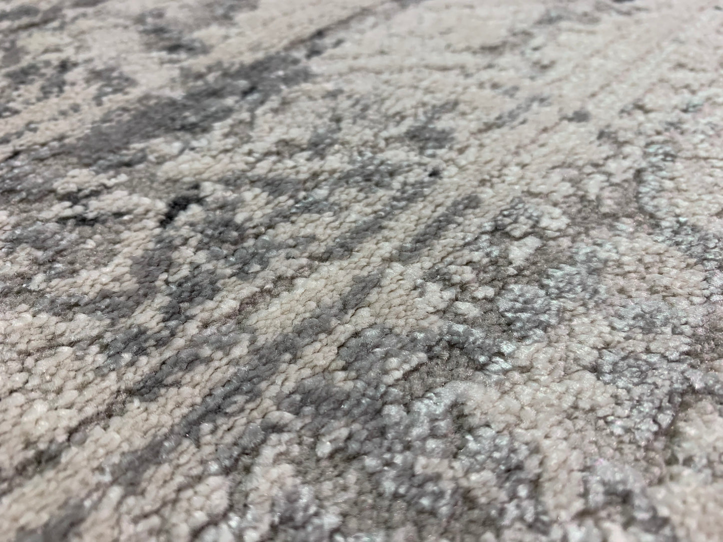 OV-428: Synthetic fiber rug