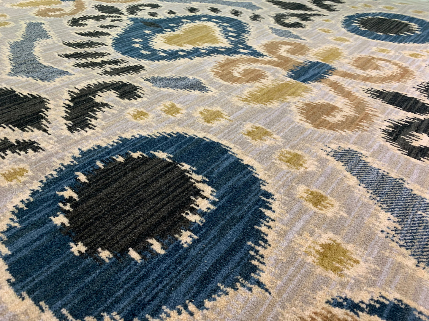 Contemporary wool rug