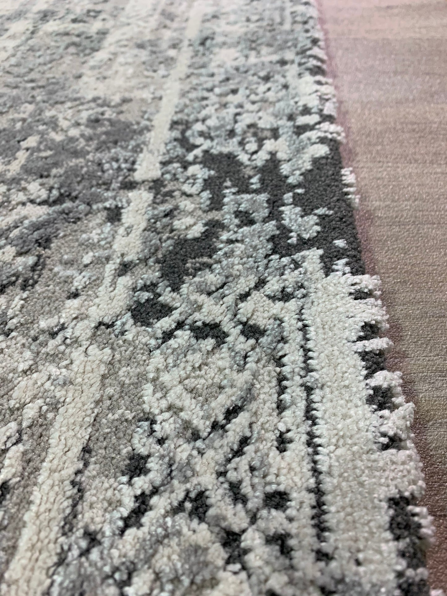 OV-428: Synthetic fiber rug