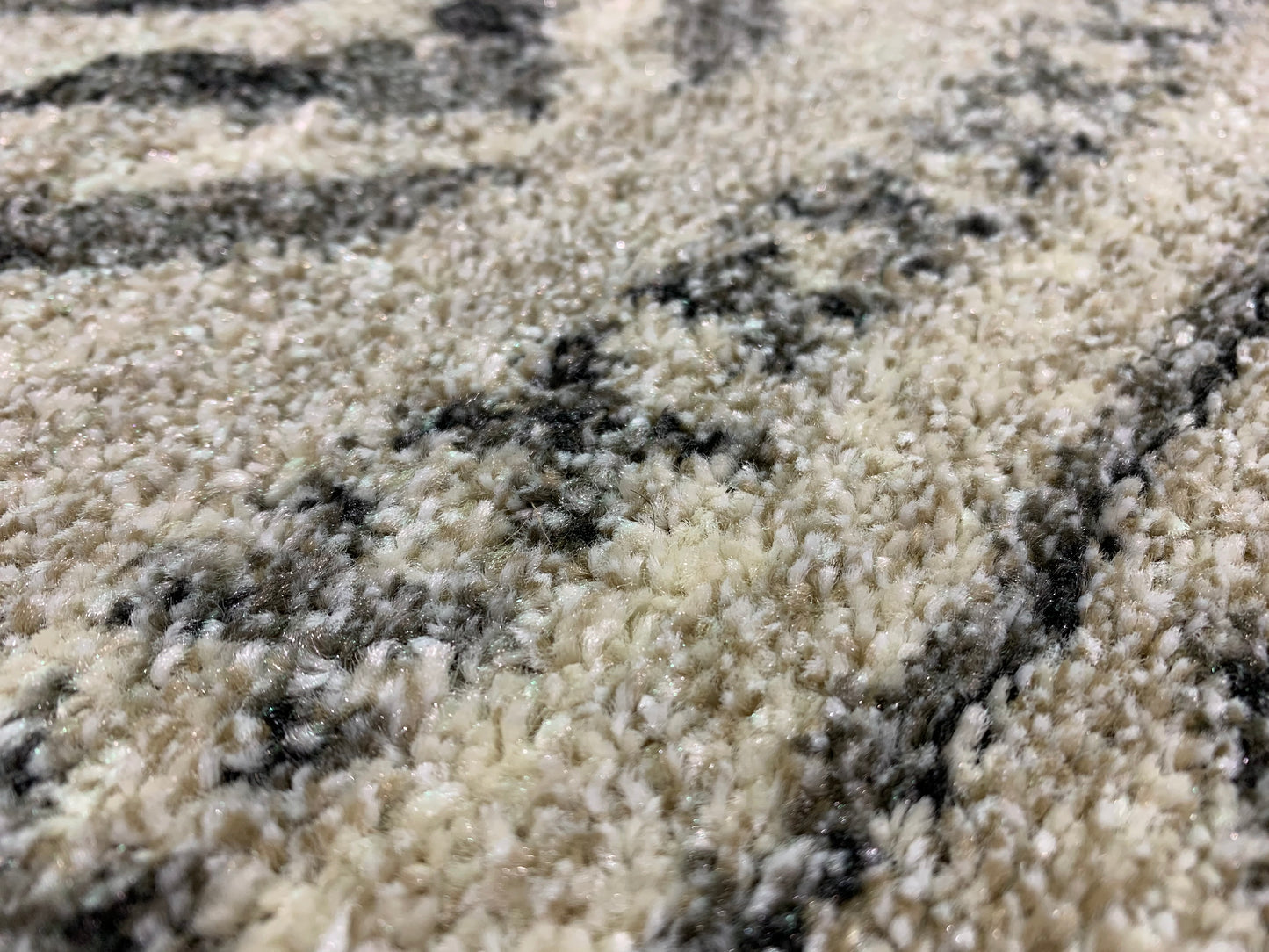 EM-201: Synthetic fiber rug