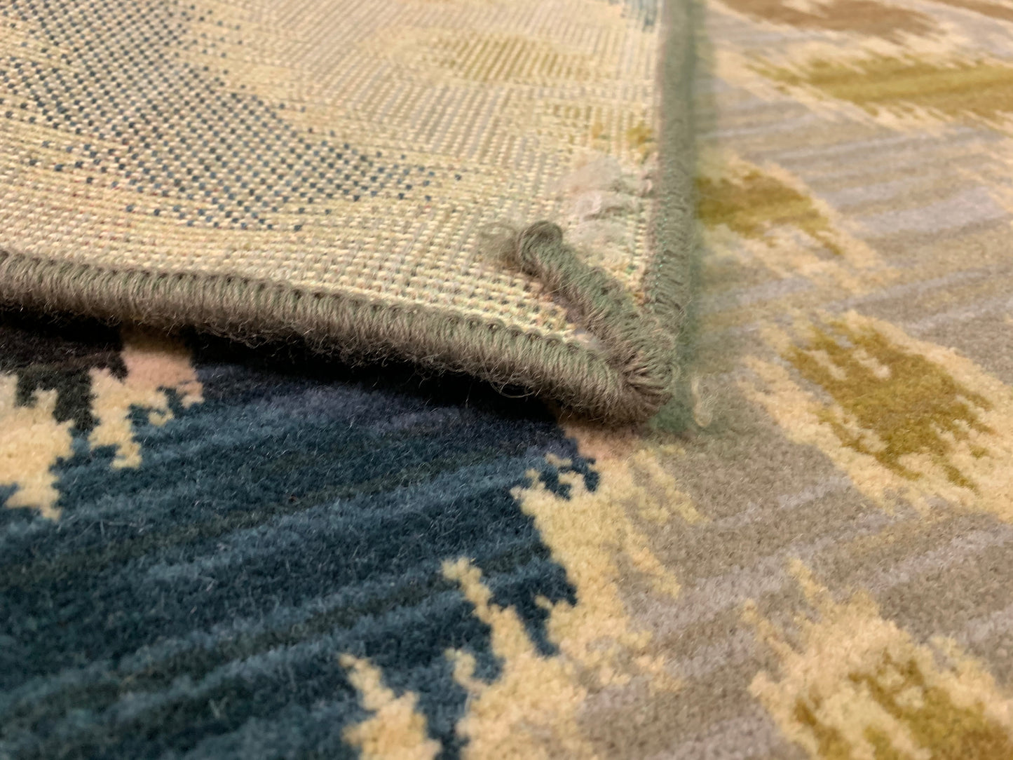 Contemporary wool rug