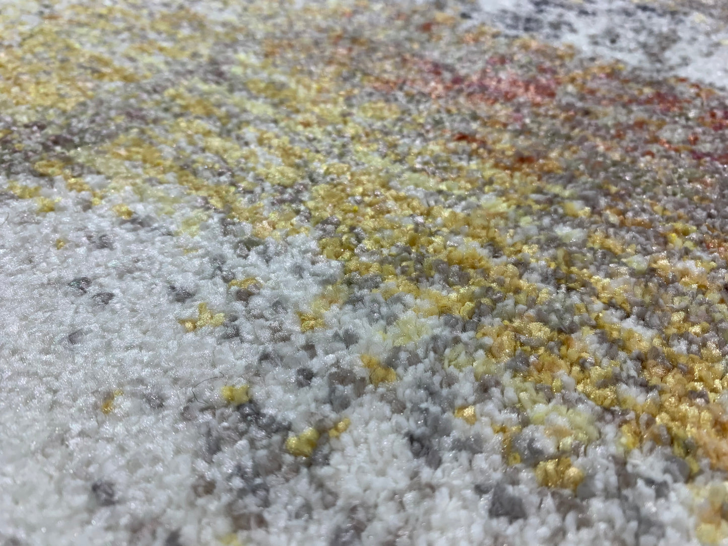 IN-101: Synthetic fiber rug