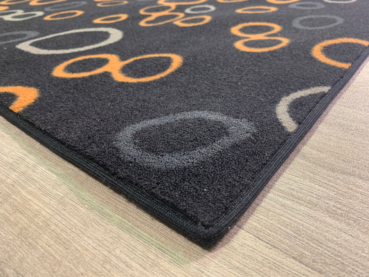 Square rug with round patterns