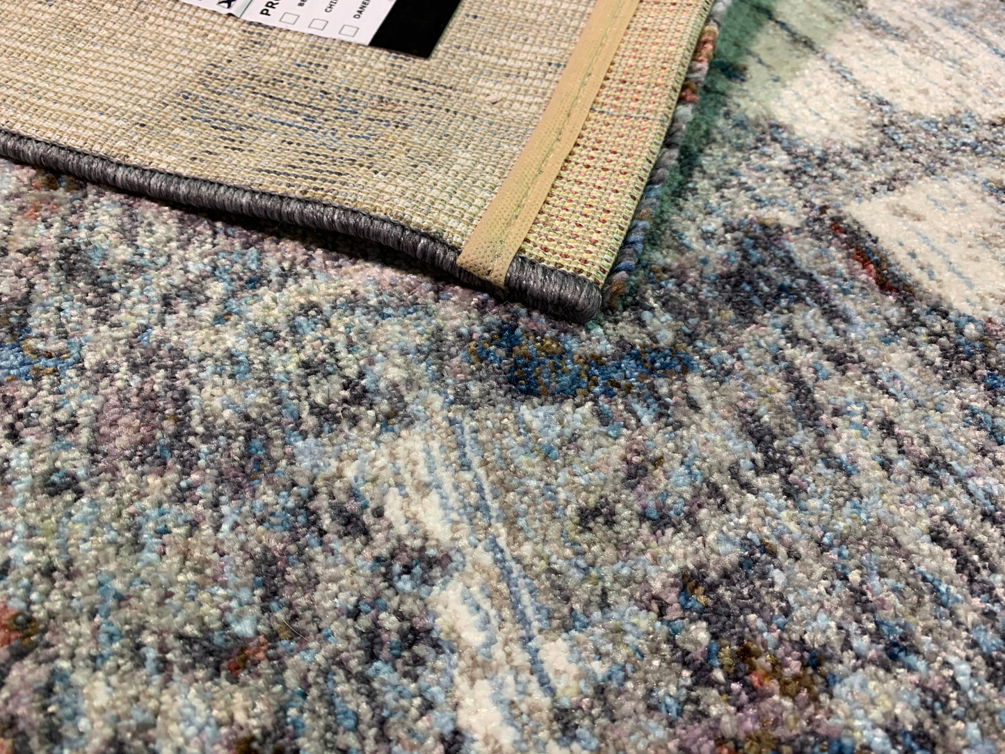 IN-201: Synthetic fiber rug