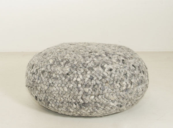 Pouf en laine noué main - 45 couleurs / 3 grandeurs disponibles