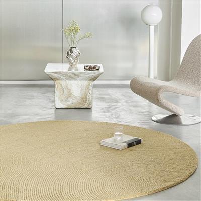 DO-89701 : Tapis en laine tuftée