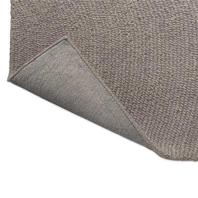 DO-89704 : Tapis en laine tuftée