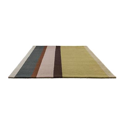 DO-89805 : Tapis en laine tuftée