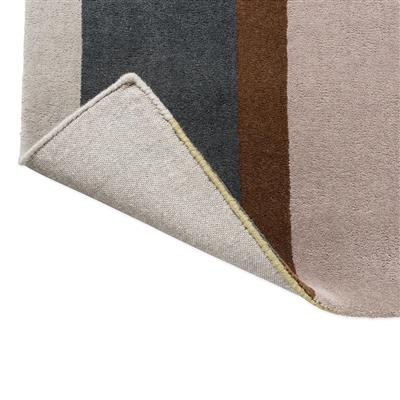 DO-89805 : Tapis en laine tuftée