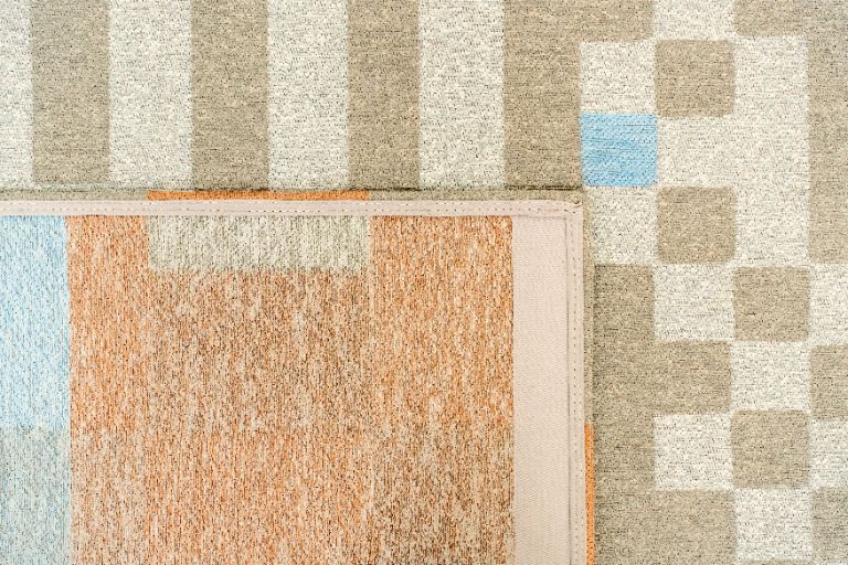 CH-401 : Tapis en Jacquard