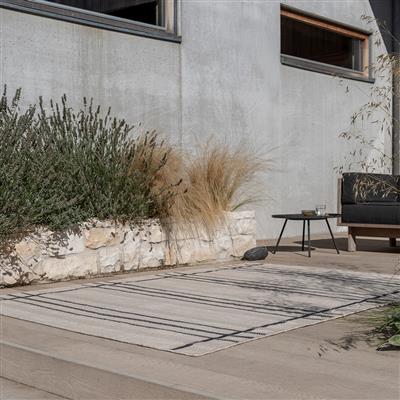 ZO-97605: Hand-knotted indoor/outdoor rug