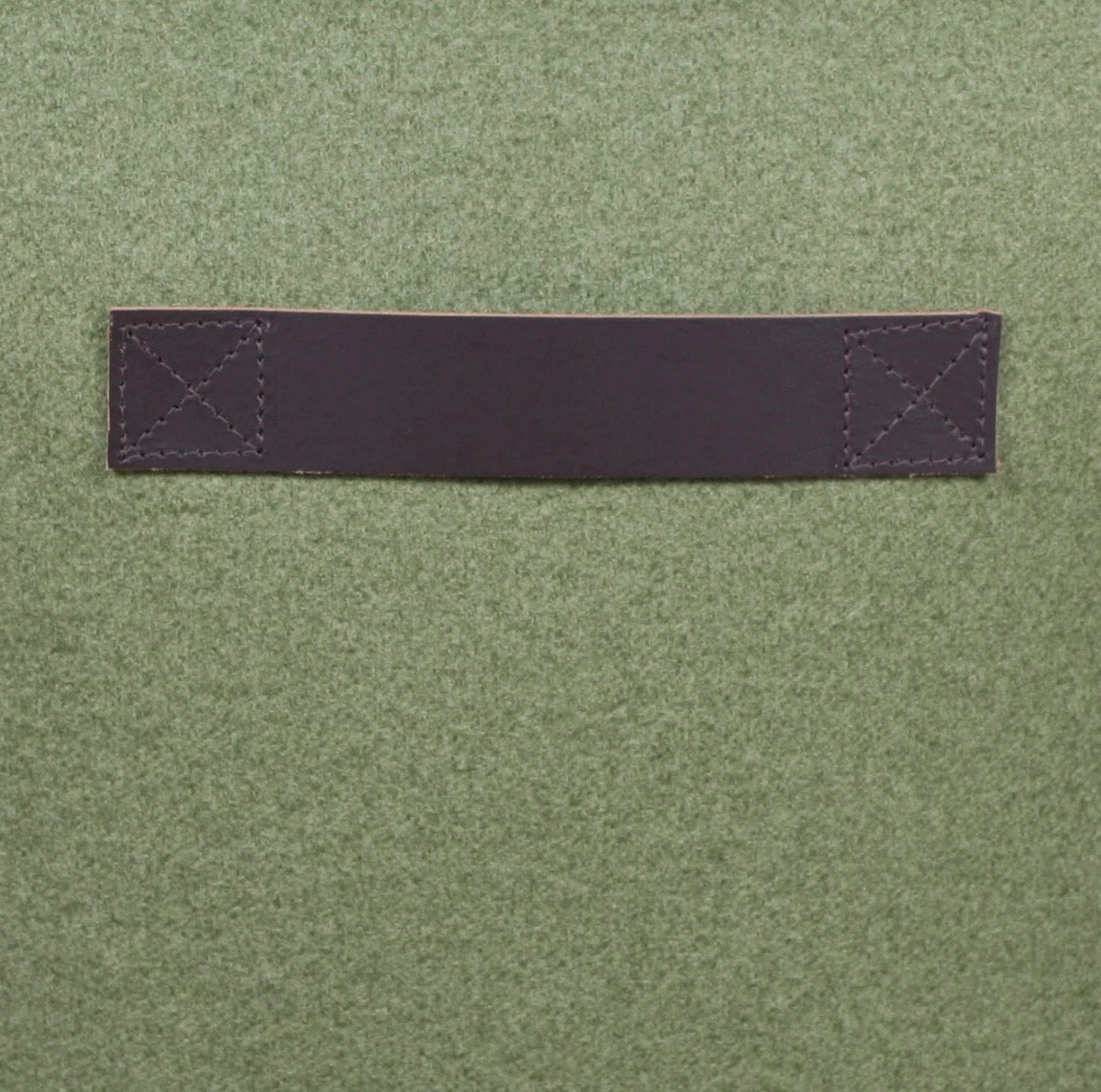 HE-R-523 : Pouf