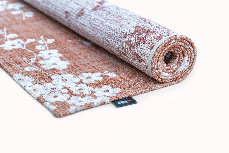 SA-101 : Tapis en Jacquard