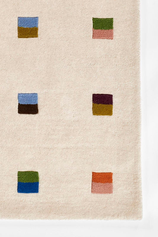 FO-101 : Tapis en laine tuftée