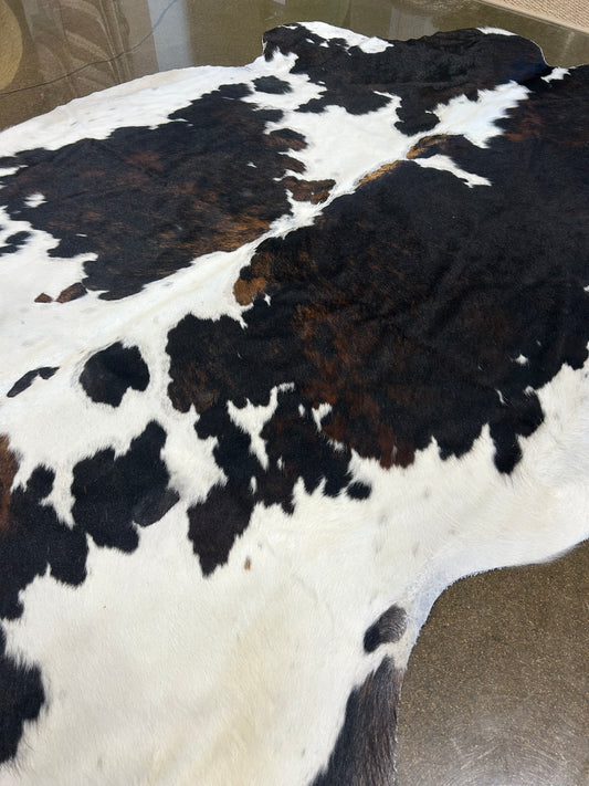 LL-5: Cowhide rug - Very large tricolor