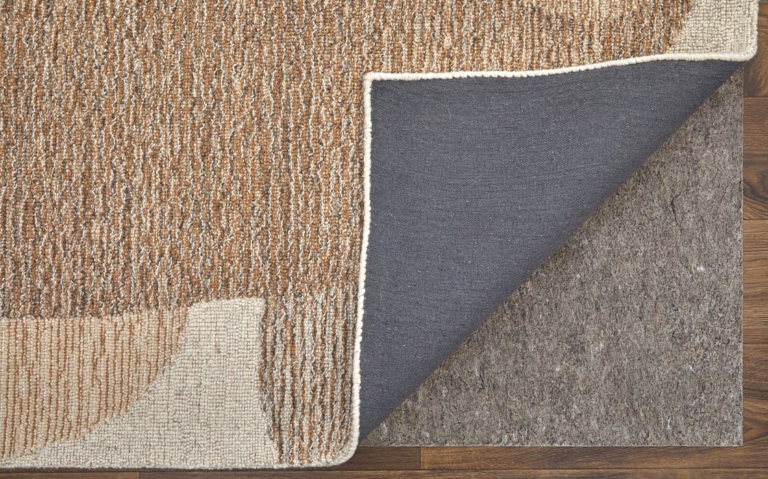 PL-401 : Tapis en laine tuftée